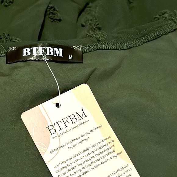 NEW with tags! M green dress - asymmetrical, one sleeve / one shoulder - Picture 6 of 6